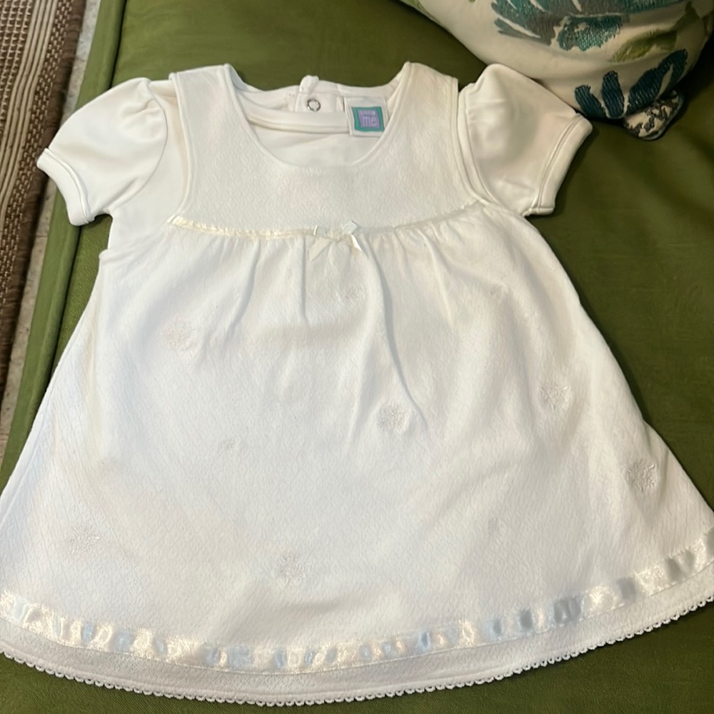 Little Me 2pc white knit dress. Excellent condition.